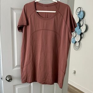 Lululemon Rust Red Short Sleeve